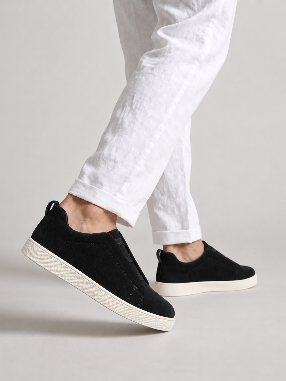 Black Suede Zeg Emyerre