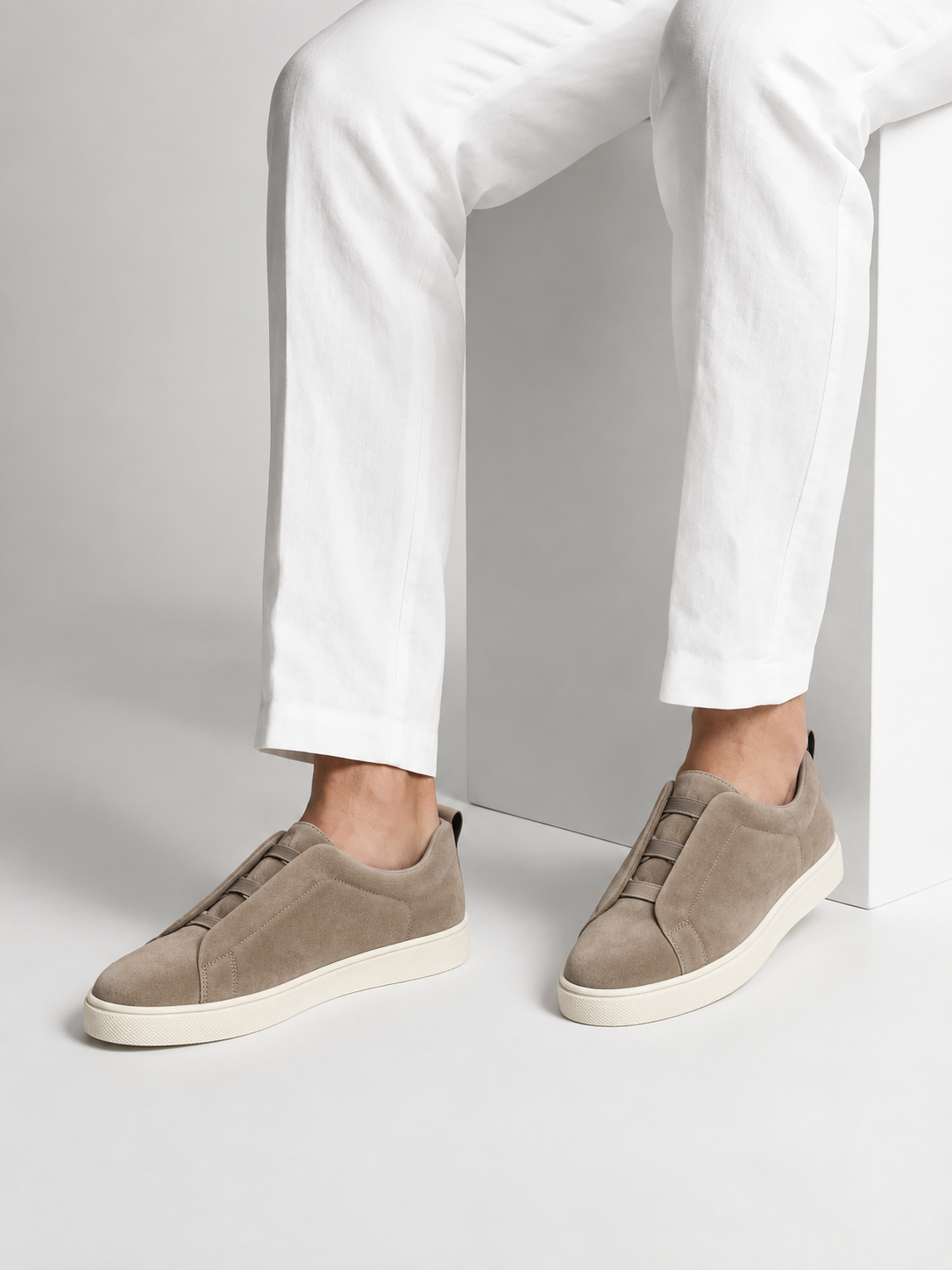 Khaki Suede Zeg Emyerre