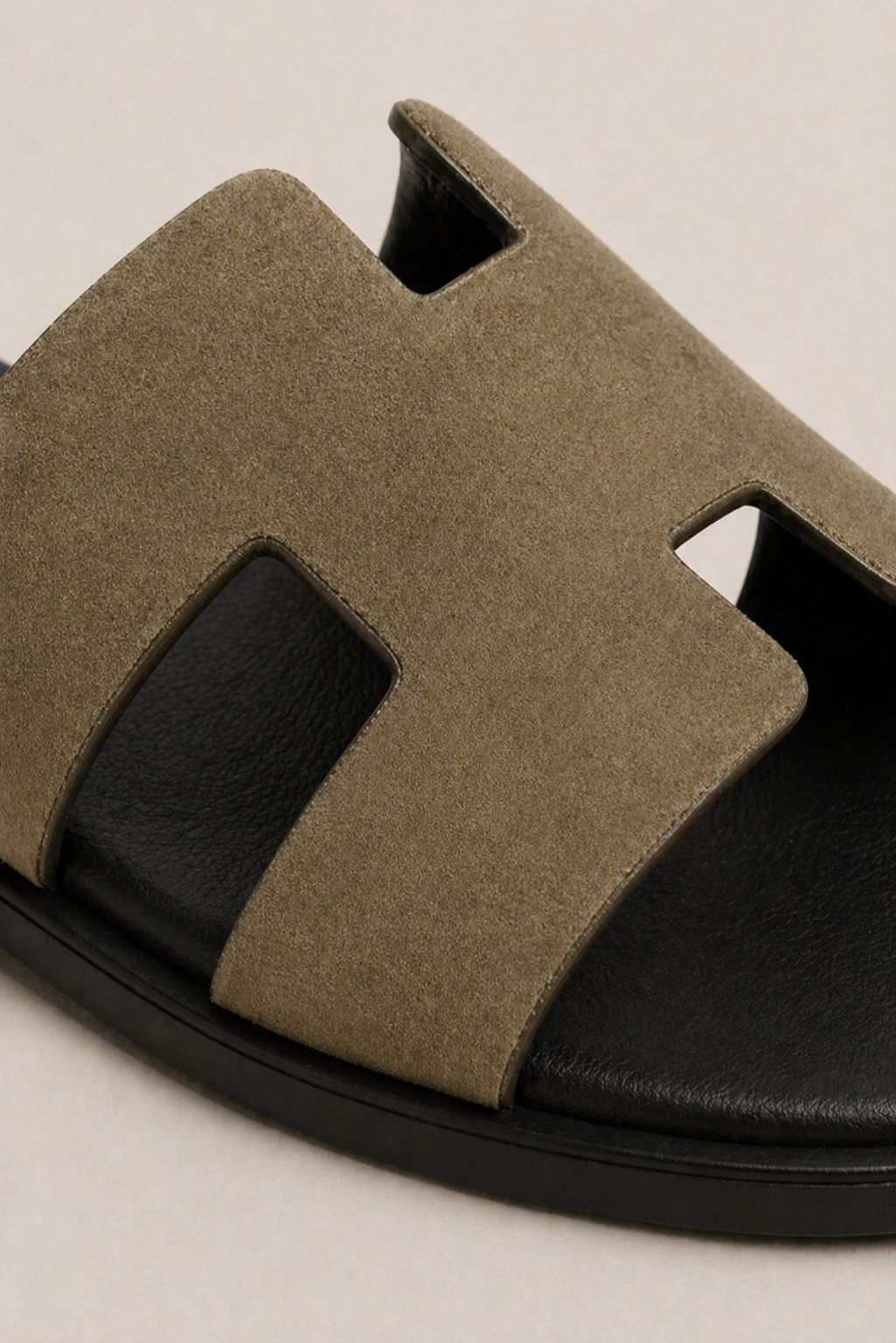 Coastal Suede Sandal Olive